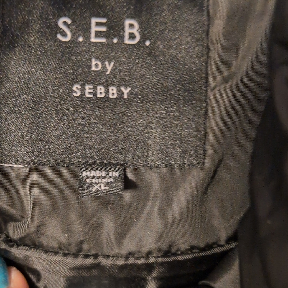 Sebby Women's Black Hooded Puffer Vest - Picture 3 of 8